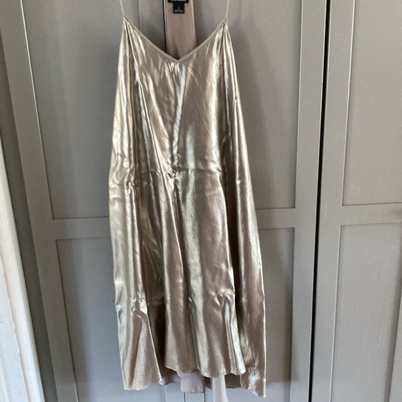 Beautiful Club Monaco Dress - Picture 3 of 11
